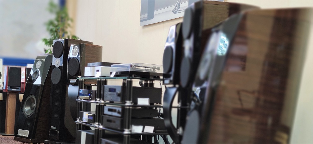 Usher portré_kicsi.jpg