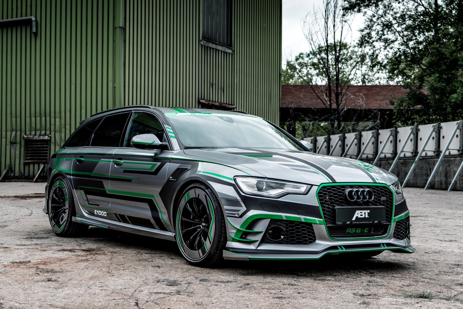 ABT_RS6-E_Concept_stationary_1.jpg
