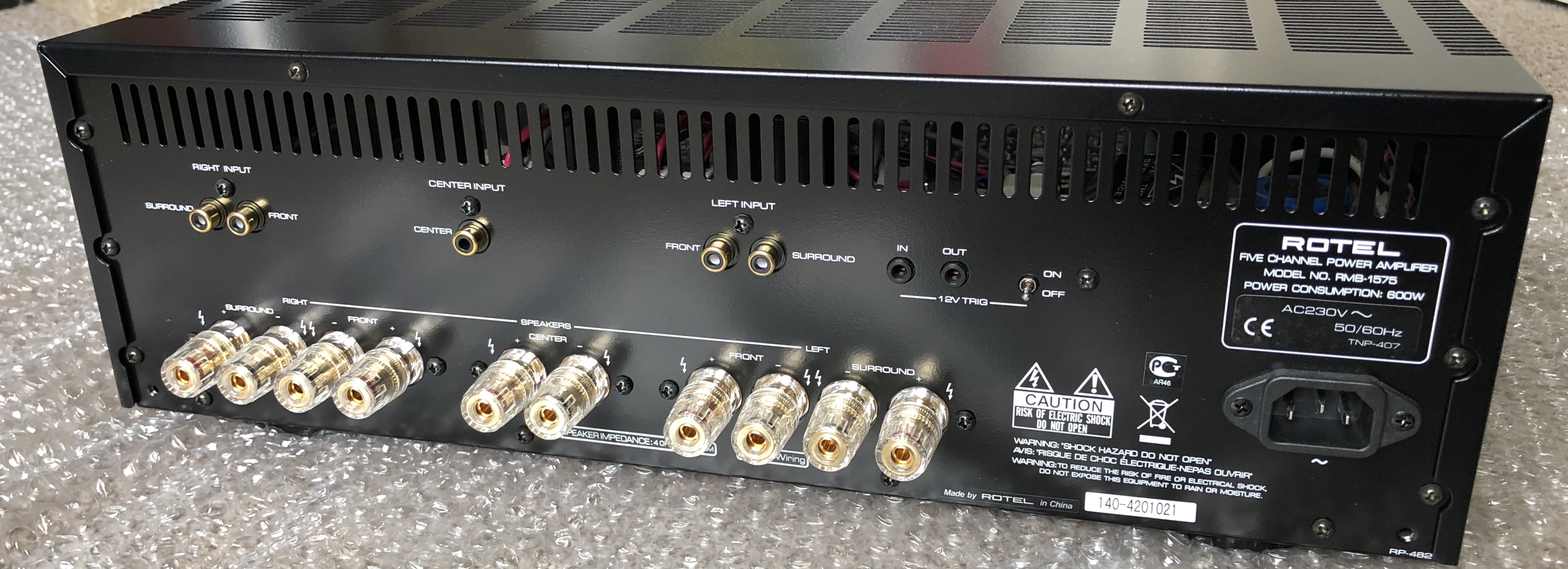 Rotel Rmb 1575 2.jpg