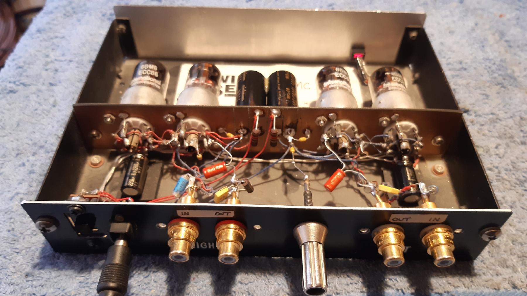 Twin_Servo_tube_MC_preamp_rear.jpg