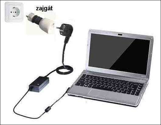 zajgát laptop előtt.jpg