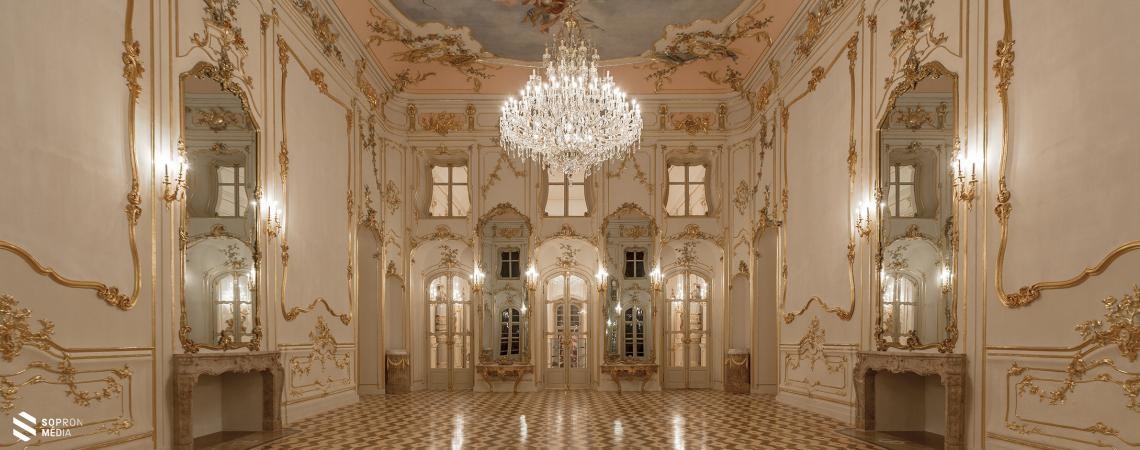 eszterhaza-apollo-terem.jpg