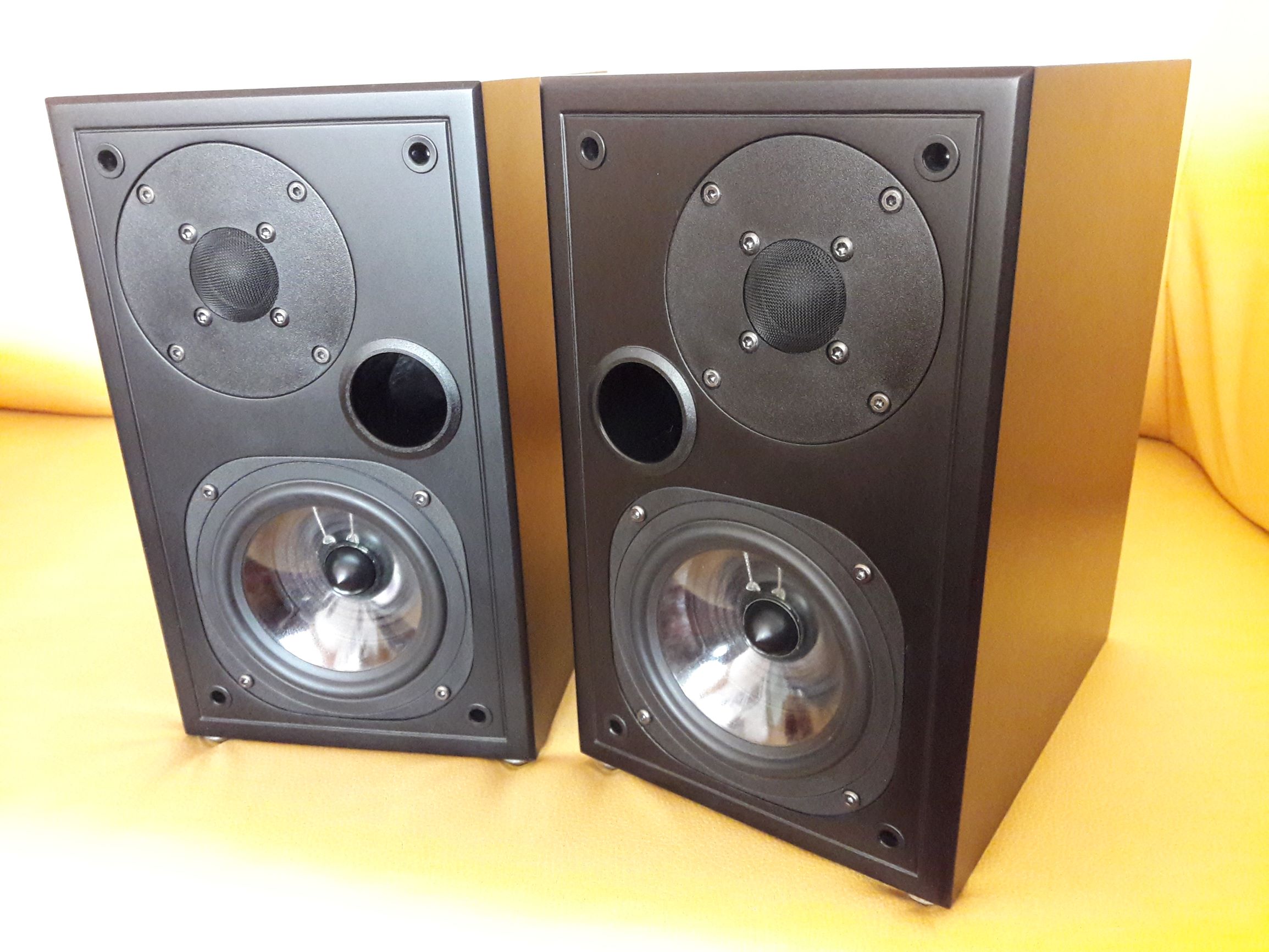 Usher s520 kicsi.jpg