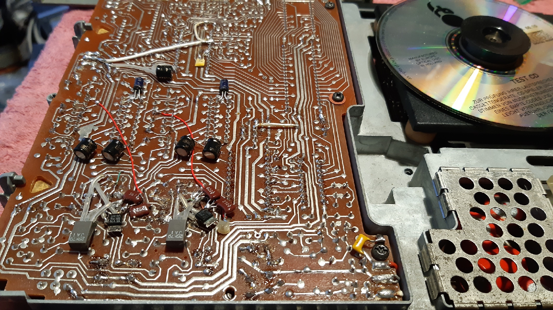 Philips_CD100_no_global_NFB_modification.jpg
