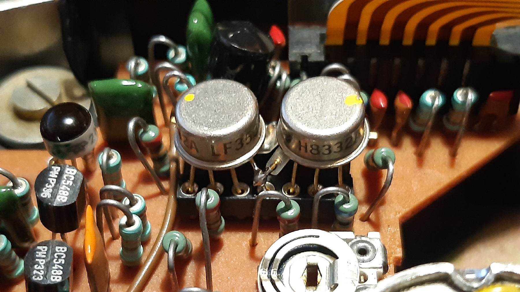 Philips CD100 laser preamp LF353H mod.jpg