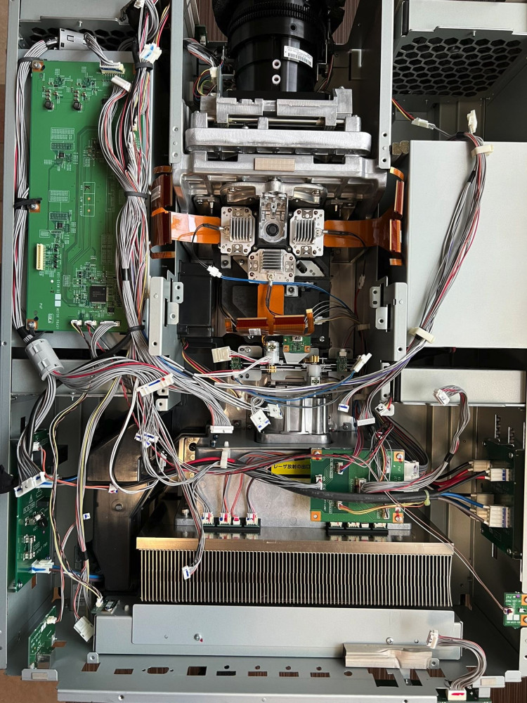 bontás3.jpg (575.97 KiB) Megtekintve 3098 alkalommal cy