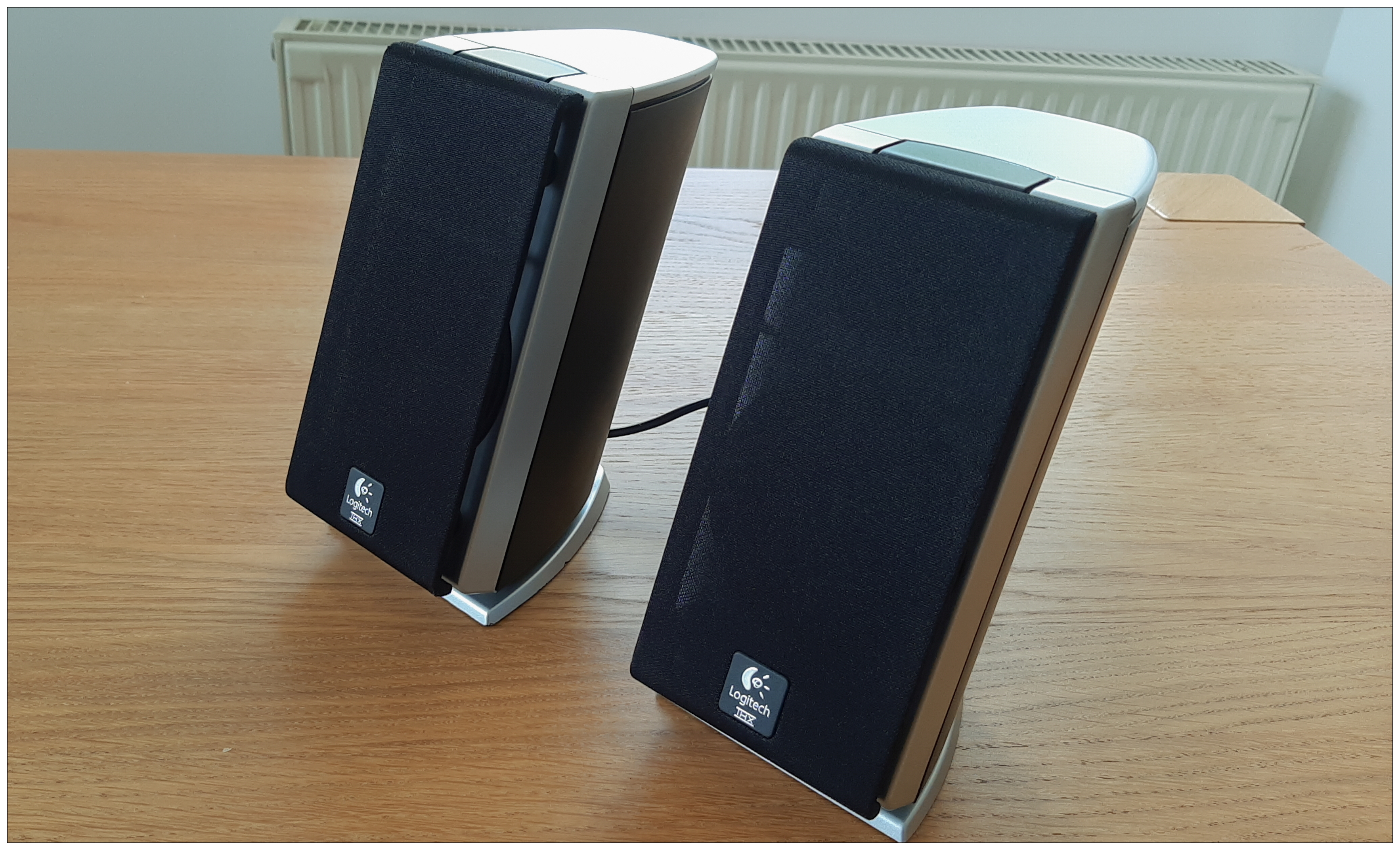 Logitech Z-2300 2pont1-es vezetékes hangsugárzó rendszer 4.jpg