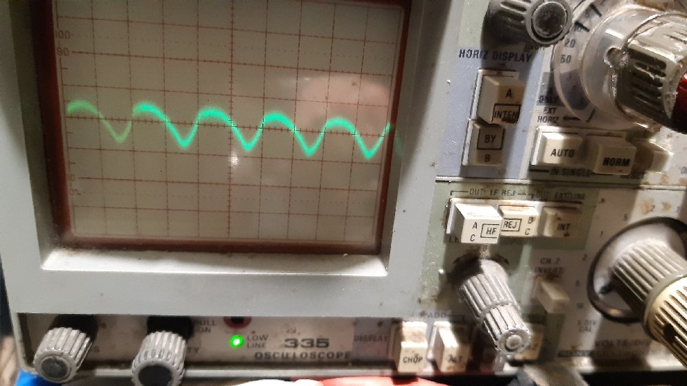 V-FET field coil supply riple 1mv-div. foto.jpg