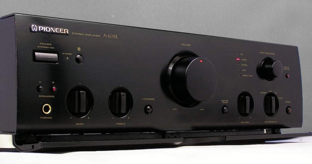 Pioneer A-605R.jpg