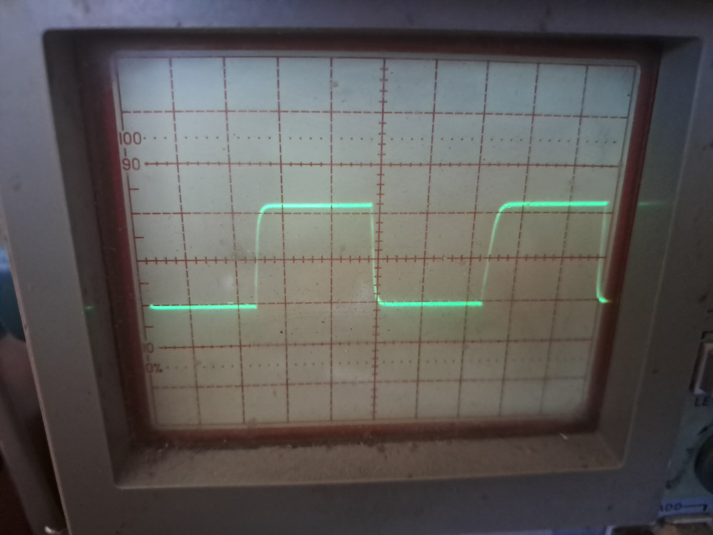 Sanei 6C33C 10kHz 2v-div.jpg