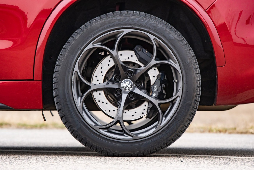 37197049_869f3121a23697e49f0f30d72b71363f_x (1).jpg