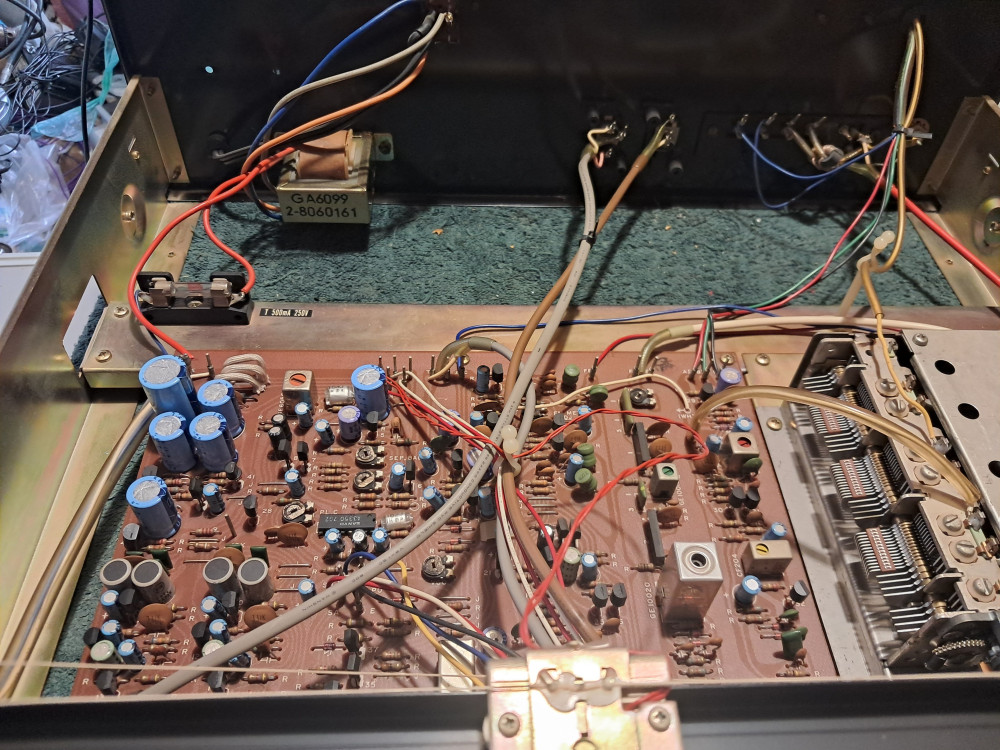 Yamaha CT-1010 FM tuner supply recap.jpg