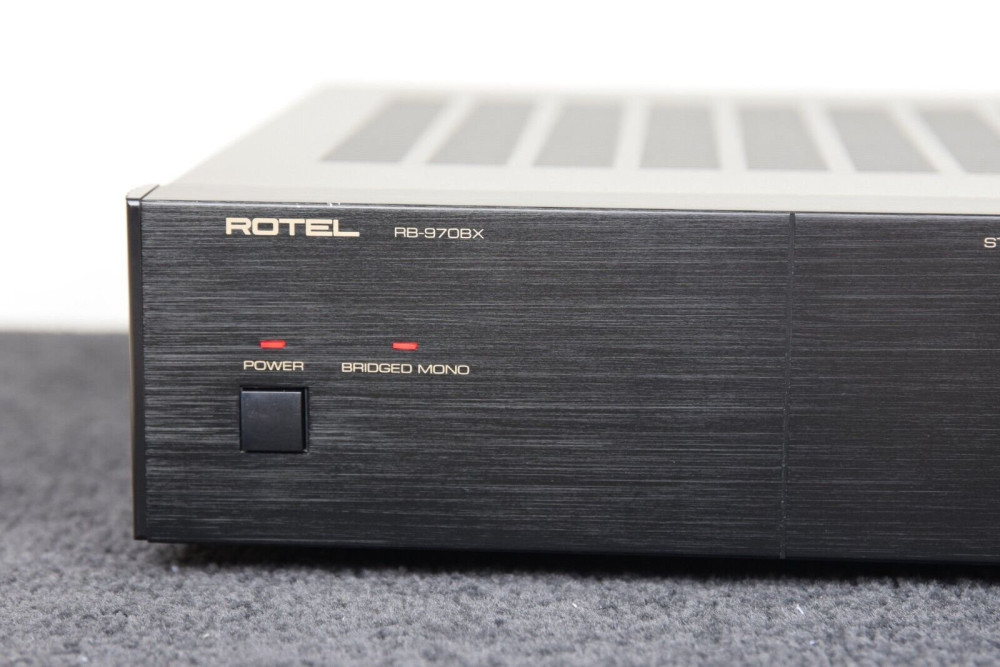 Rotel 3.jpg
