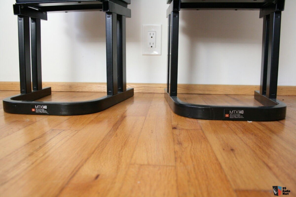 2405414-a33e2ca1-jbl-xpl140-piano-black-with-mtx140-stands.jpg