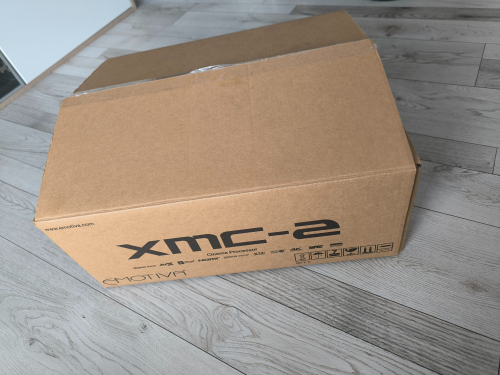 xmc2 doboz.jpg