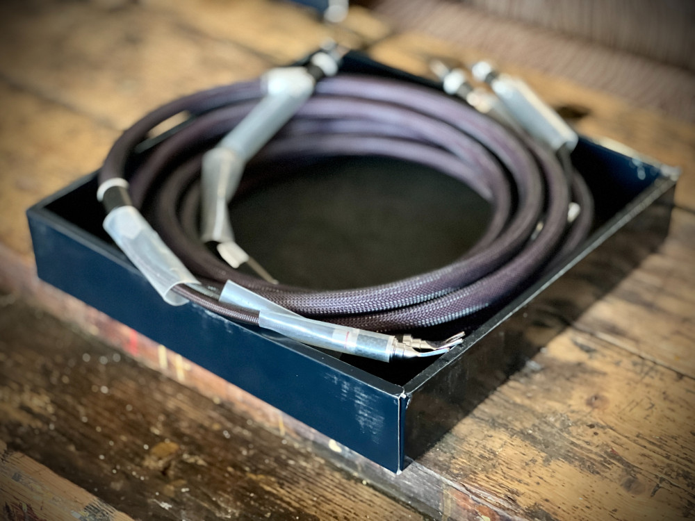 Furutech_Speakerflux_06_3meter_3.jpg