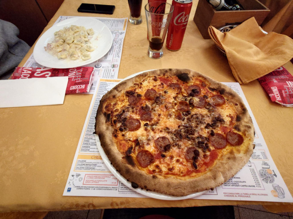 a5a0c292-e890-45e5-b0b9-f0004036a510.jpg