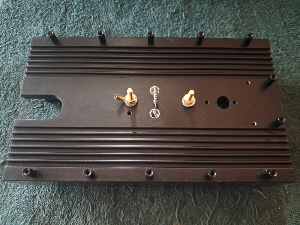 2SK180 unity coupled SE heatsink + spacer.jpg