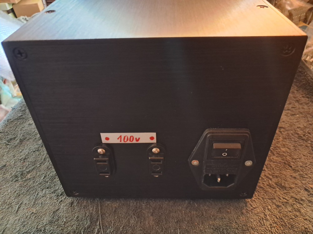 DIY 240v-100v autotransformer rear.jpg