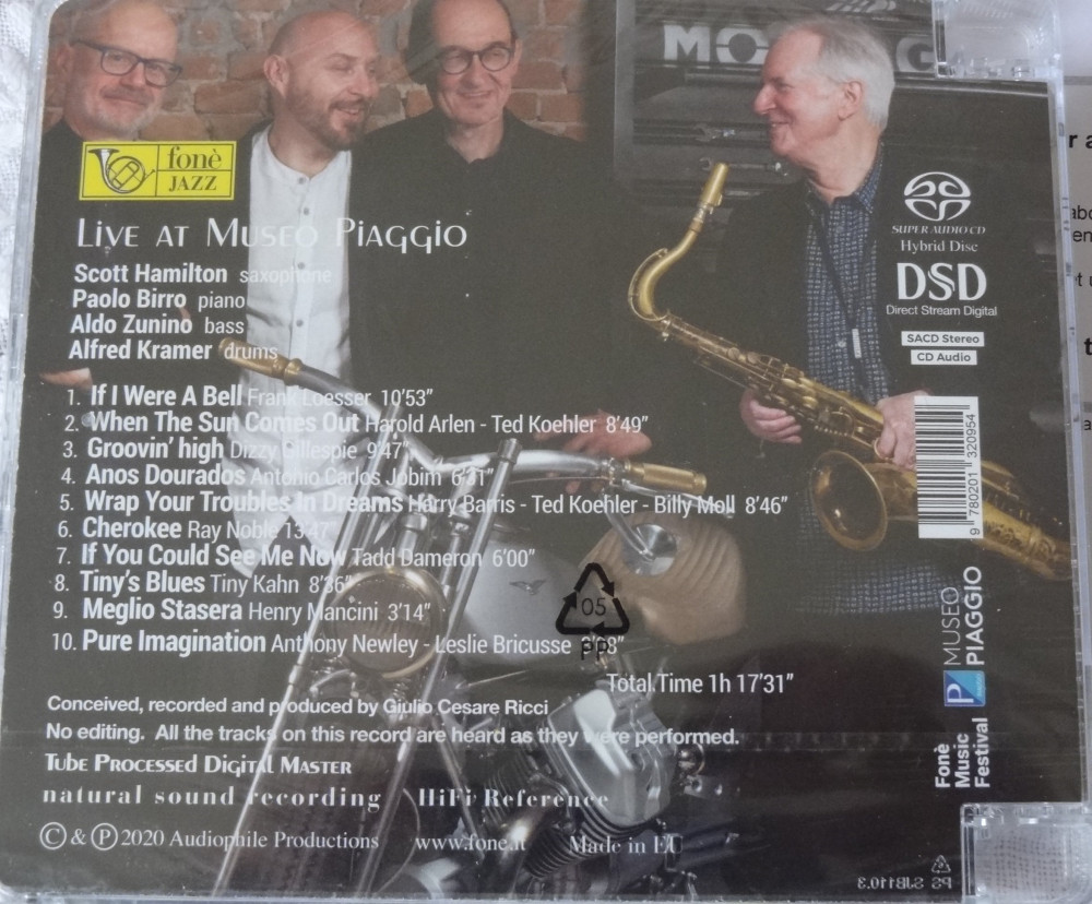 Scott H Live at Piaagio 2.jpg