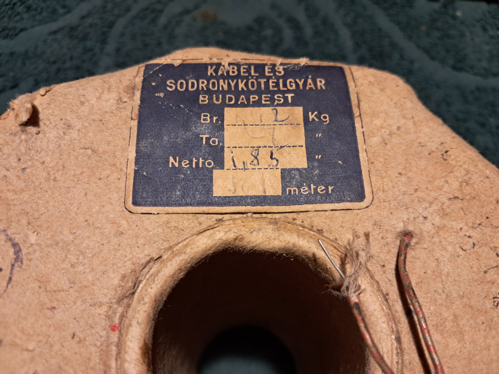 Kábel és Sodronykötélgyár Budapest címke.jpg